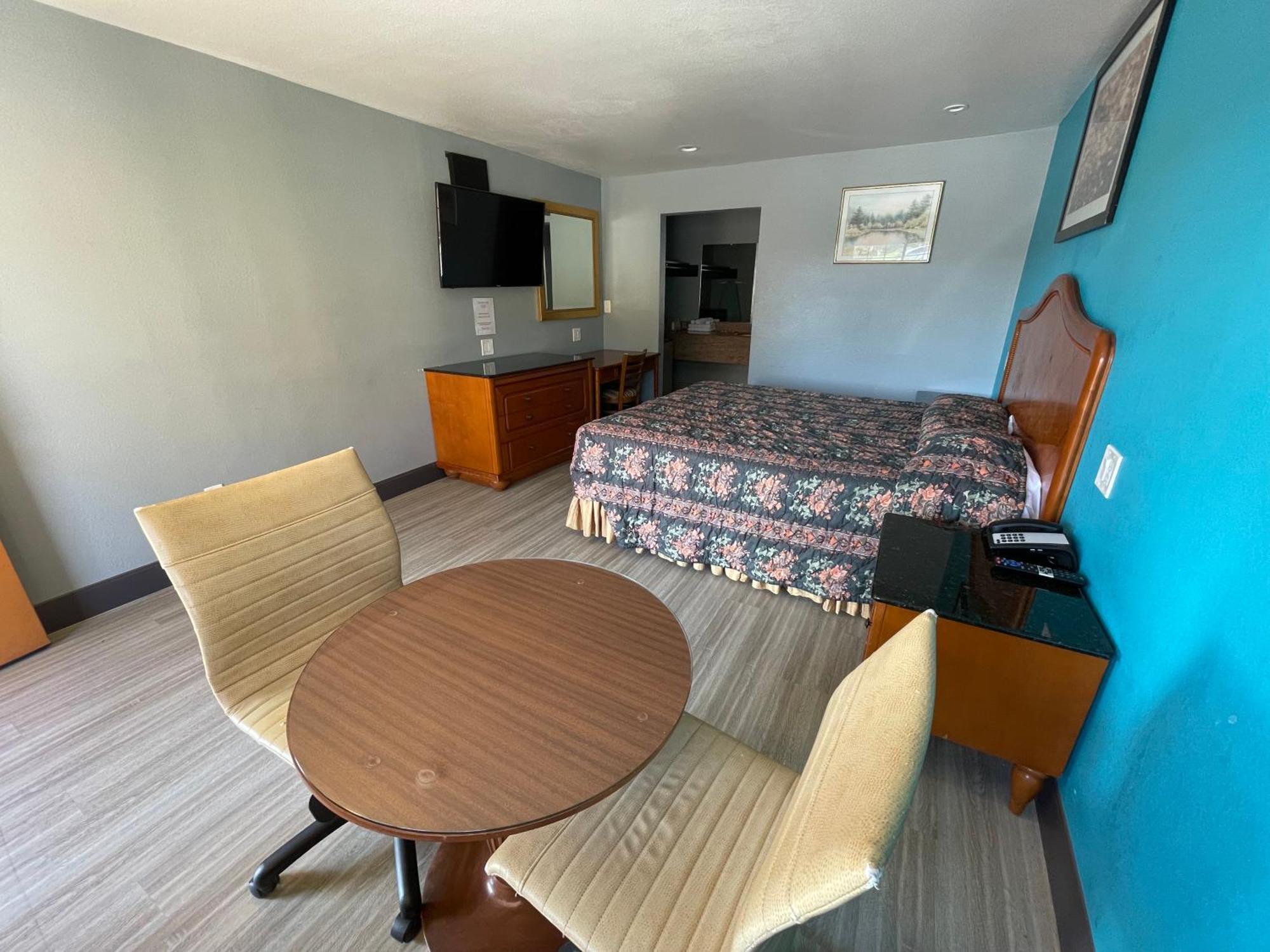 קסטרו ואלי Travelers Inn מראה חיצוני תמונה