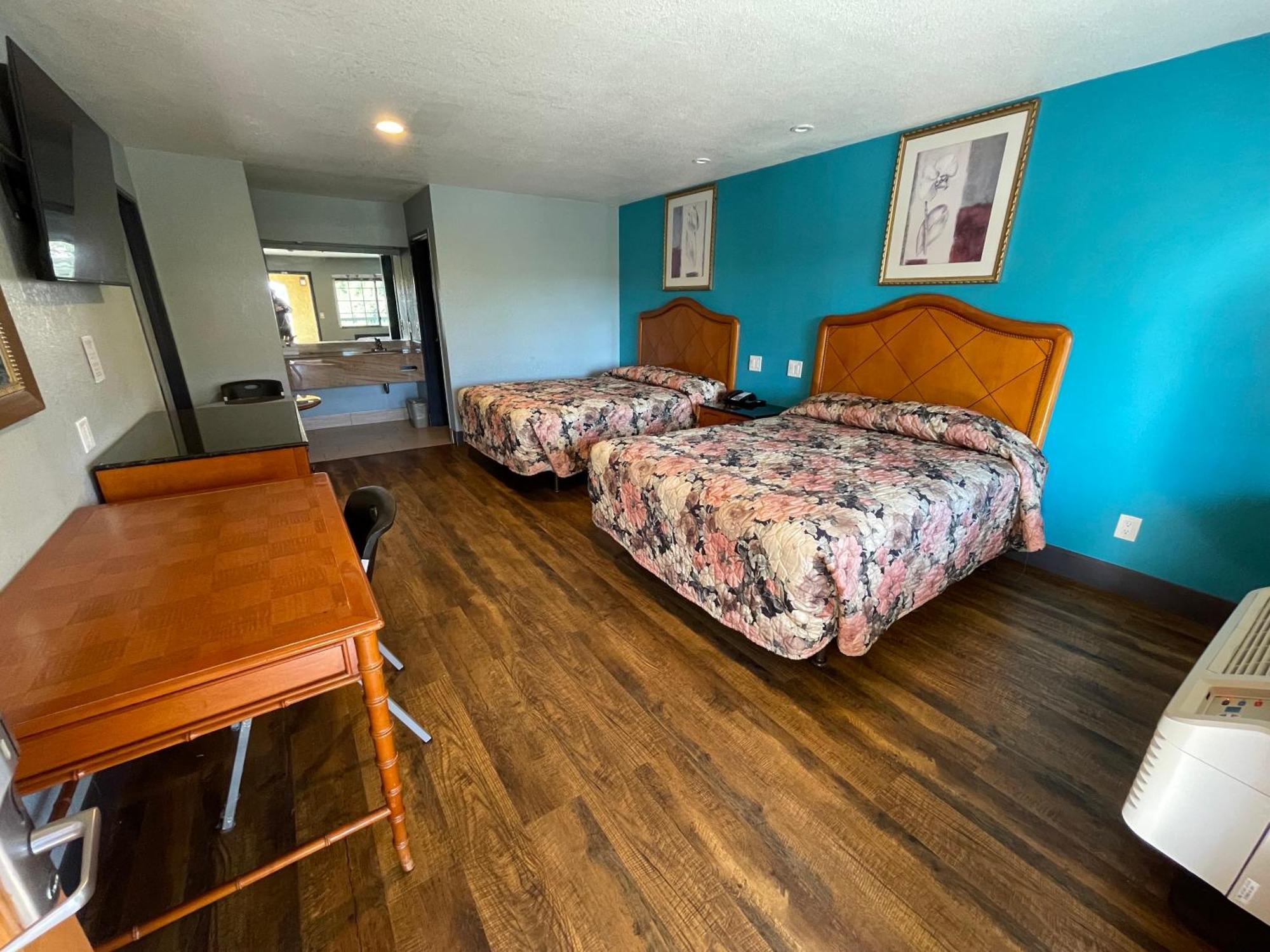 קסטרו ואלי Travelers Inn מראה חיצוני תמונה